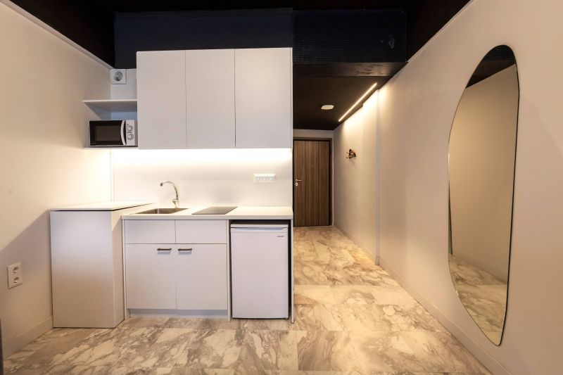 Airbnb in Ermou Street