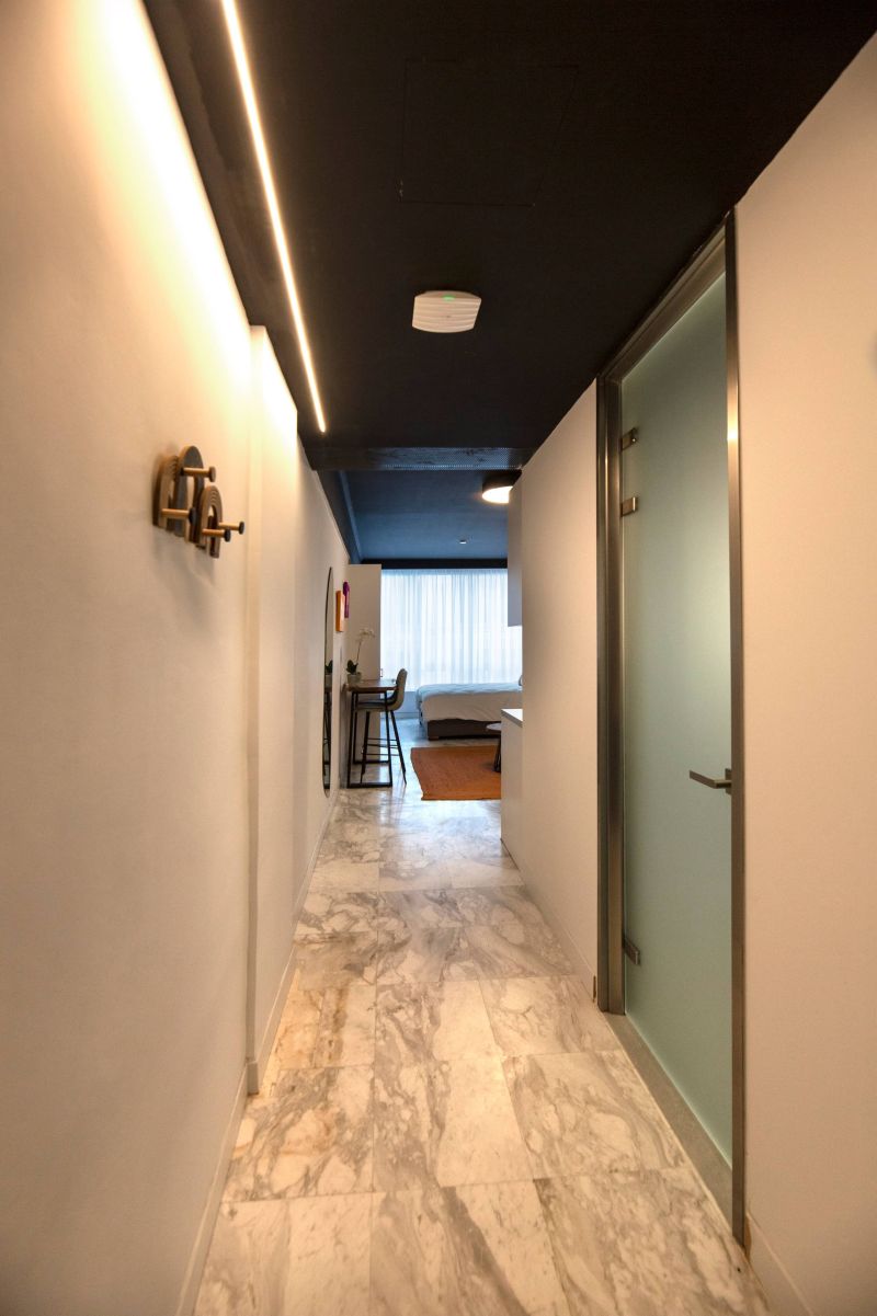 Airbnb in Ermou Street